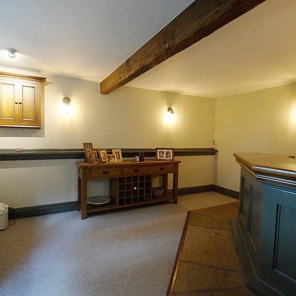 5 bedroom detached house to rent - Photo 1