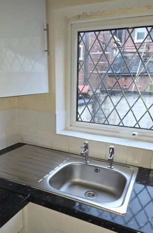 2 Bed Terraced House, Dalbeattie Street, M9 - Photo 5