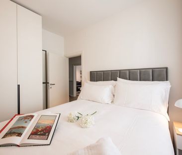 Flexible Rental from 1 Month -Furnished 3.5-Room Apartment with Bal... - Photo 2