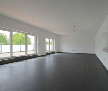 6192 - Hochwertige und moderne Dachgeschosswohnung mit großzügiger ... - Foto 1