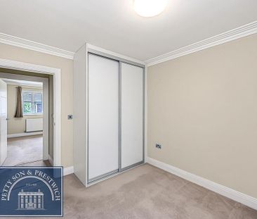 3 bedroom end of terrace house to rent - Photo 5