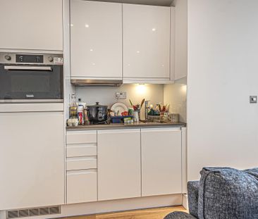 Studio to rent - Photo 6