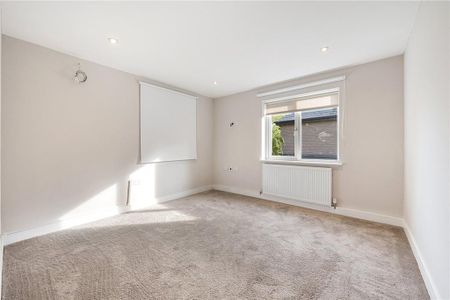 3 bedroom detached house to rent - Photo 4