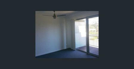 Don’t Let This one Get Away! Modern Town House In A Prime Location!! - Photo 3