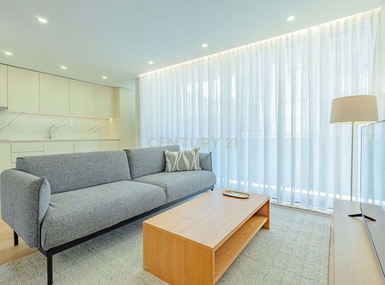 Bonfim, Porto District - Photo 1