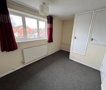 2 bedroom semi-detached house to rent - Photo 2