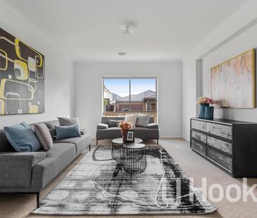 Great Family Friendly House At Point Cook! - Photo 4