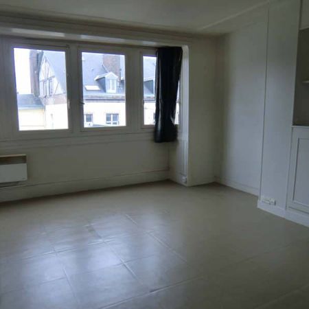 Beau studio en location de 25,27m², situé rue des Champs Maillets à Rouen, 400€ charges comprises - Photo 4