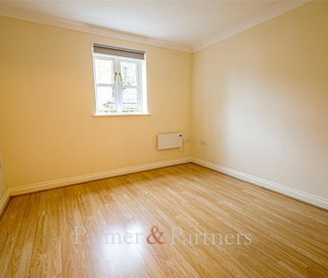 2 bedroom apartment to rent - Photo 3