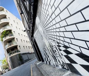 Perfect Potts Point Apartment - Photo 4