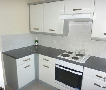 Thornbury Road, Birchills, Walsall, WS2 - Photo 6