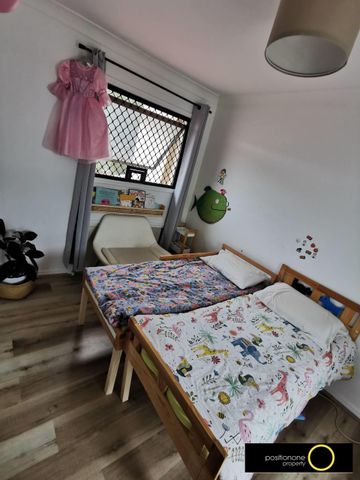 Freshly Renovated Home in a Prime, Ultra-Convenient Location - Photo 5