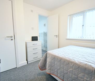 Room , Cartmel Road - Photo 6