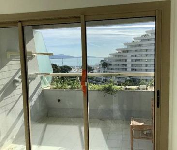 Deux pièces avec vue exceptionnelle et gardien 24h/24 - Photo 3
