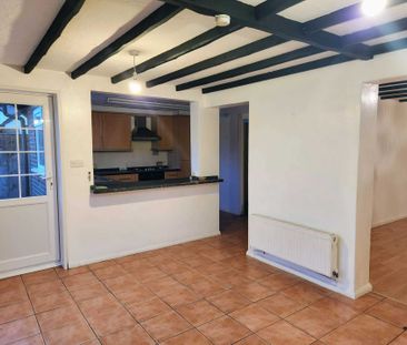 Lucking Lane, Middleton On Sea - Photo 2