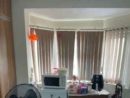 Flat to rent on - Photo 3