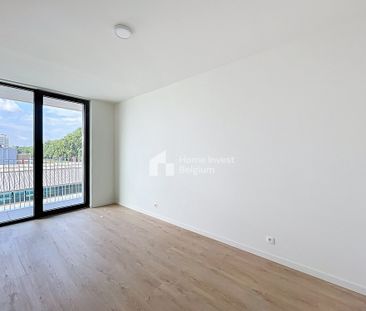 Superb new 2 bedroom apartment with terrace - Photo 4