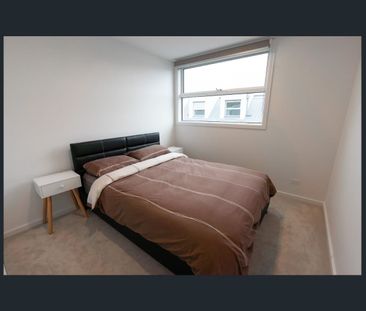 Inviting modern living - Photo 5