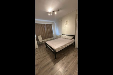 Room in a Shared House, Kennyland Court, NW4 - Photo 2