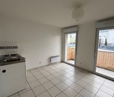 A LOUER - Nantes Ile de Nantes Studio 26 m2 - parking extérieur privé - Photo 5