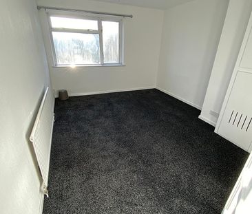 £1,200 PCM, Newly Refurbished Three Bedroom House with Garden in Wa... - Photo 6