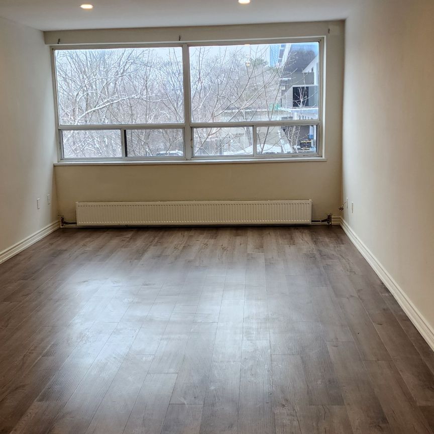 For Lease - 2202 Weston Road Unit# 318, Toronto, Ontario - Photo 1