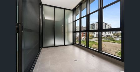 Stunning Studio At Parallel Riverside - Photo 4