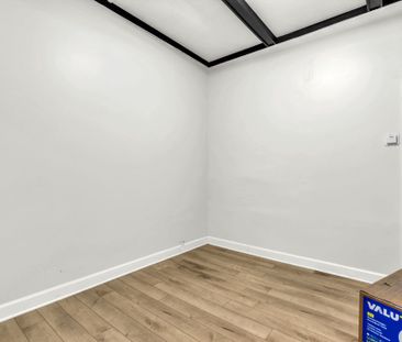 For Lease - 42 Vansittart Avenue, Woodstock, Ontario - Photo 4