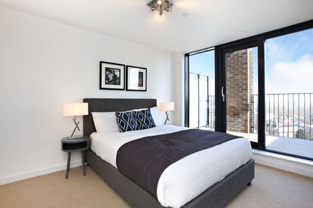 Great Eastern Road London E15 - Photo 5