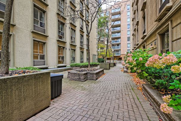 Waldorf Astoria Lofts , #505 - Photo 1