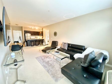 2 bed/2 bath Condo in Glenmore - Photo 2