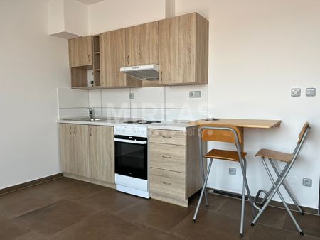Pronájem bytu 1+kk a garsoniéry 27 m² - Фото 2