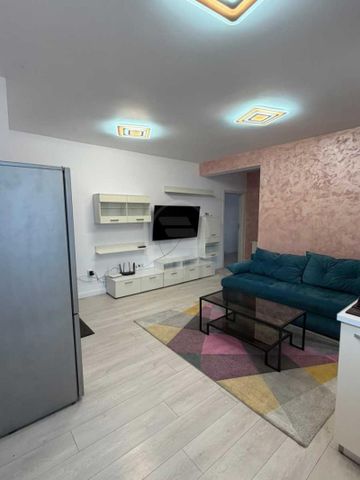 Apartament de Inchiriere 3 camere, APCJ247408FLO - Fotografie 2
