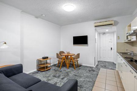 Fully Furnished Apartment in Kangaroo Point! - Photo 3