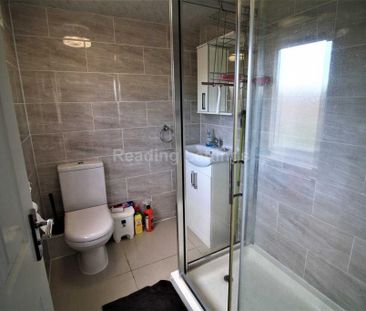 5 bedroom terraced house to rent - Photo 2