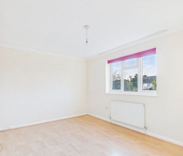 Hamilton Close, Feltham,TW13 - Photo 3