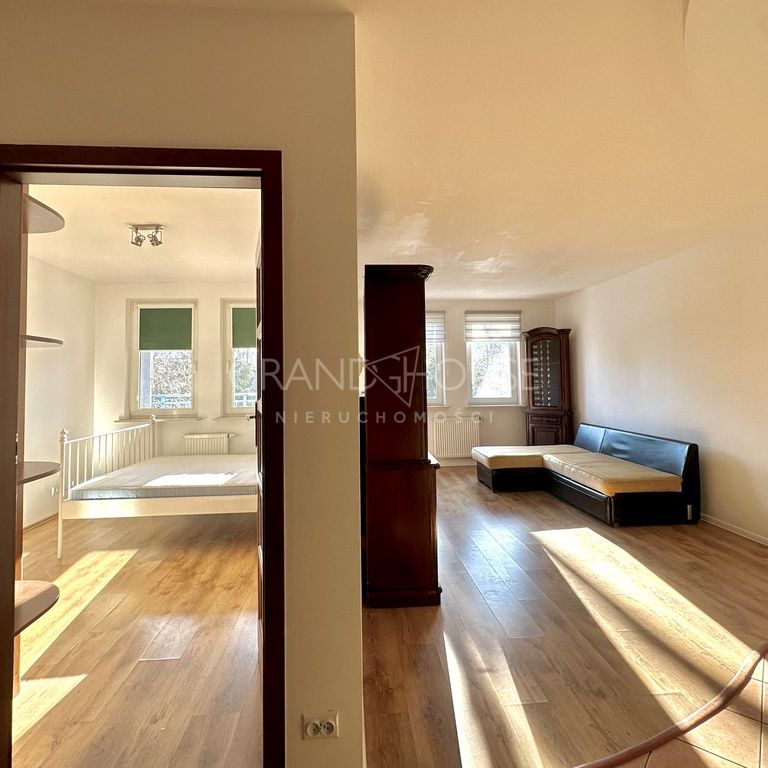 top centrum !!! 2 pok. garaż - Photo 1