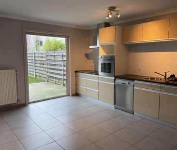 EENGEZINSWONING + tuin - Photo 6