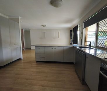 Comfortable Family Living - Photo 3