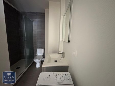 Location Appartement 1 pièce 33m² CHATEAUROUX 36000 - Photo 4