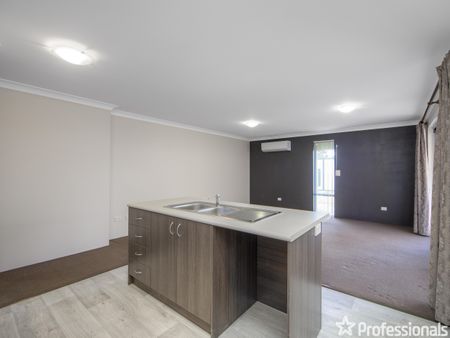 28 Mangosteen Drive, Forrestfield WA 6058 - Photo 4