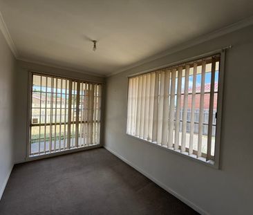 Well-Presented Two Bedroom Unit in Convenient Location - Photo 1