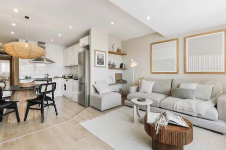 Carrer del Comte Borrell, Barcelona, Catalonia 08015 - Photo 3