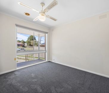 RENOVATED 3 BEDROOM HOUSE - Photo 3