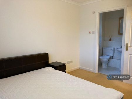 1 bedroom flat to rent - Photo 4