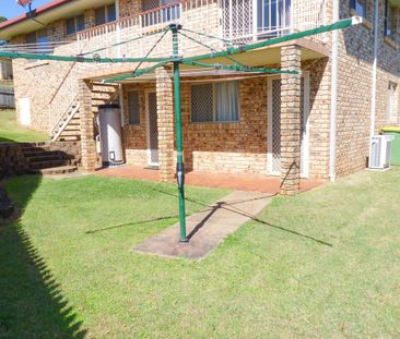 FAMILY HOME IN QUIET NEIGHBOURHOOD - Photo 5