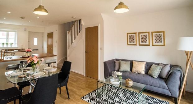 2 bedroom terraced house to rent - Photo 1