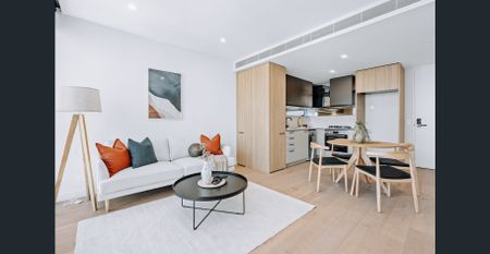 A LUXE RENTAL THAT FEELS LIKE HOME IN THE HEART OF SOUTHBANK! - Photo 3