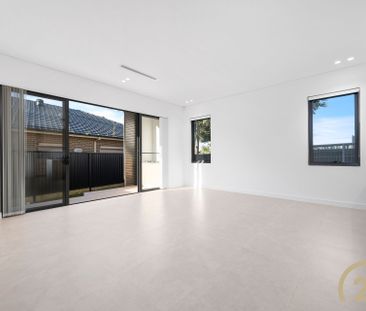 Brand New Five Bedroom Family Home - Photo 1