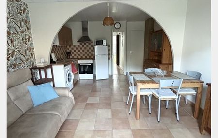 Location Appartement P2 en rdc avec jardin et terrasse Le grau-du-roi - Photo 2